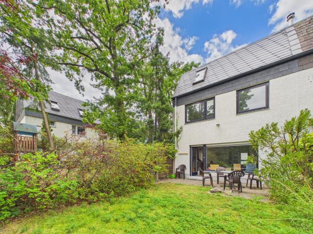 Garten mit Haus