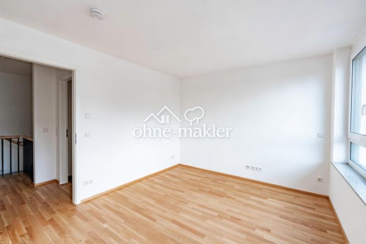 Geräumiges Schlafzimmer 1. OG