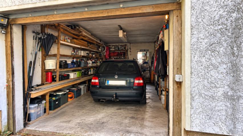 Garage (digital aufgeräumte Darstellung)