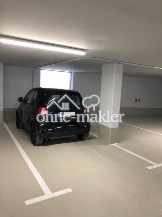 Tiefgaragenstellplatz 