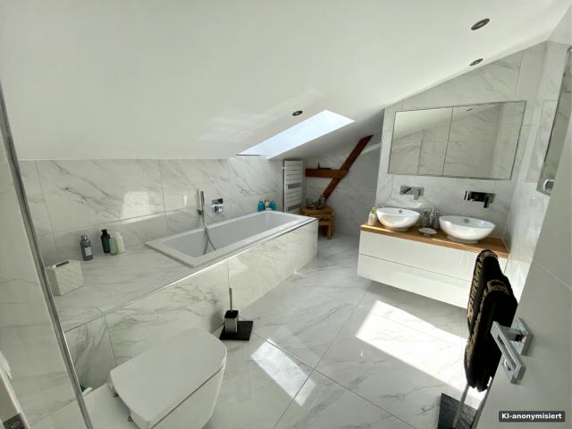 Badezimmer (KI-anonymisiert)