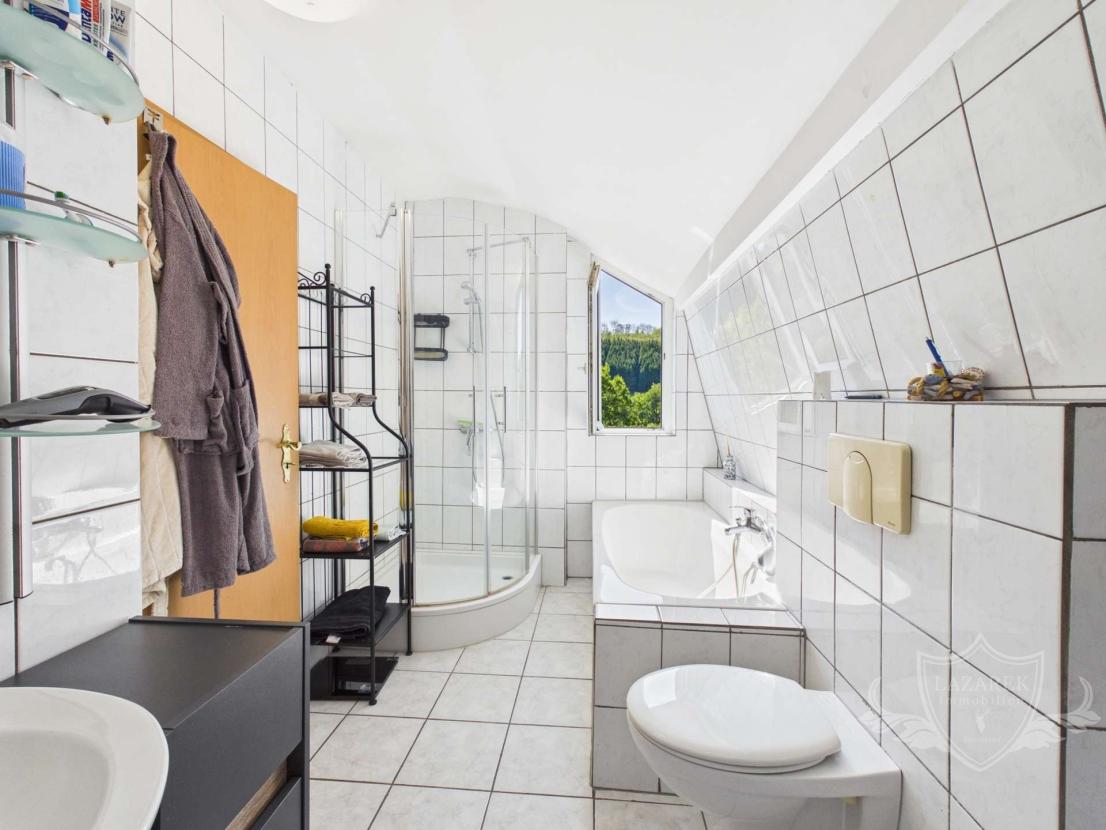 Badezimmer Wohnung 2