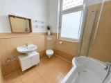 Badezimmer (KI bearbeitet)