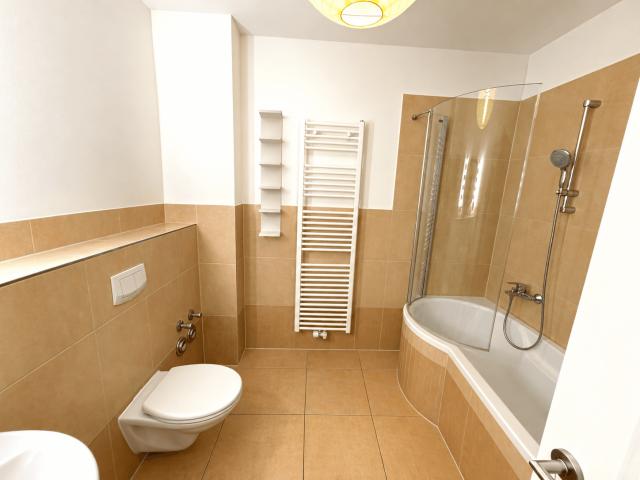 Badezimmer (KI bearbeitet)