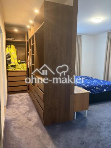 Elternschlafzimmer mit Schrank