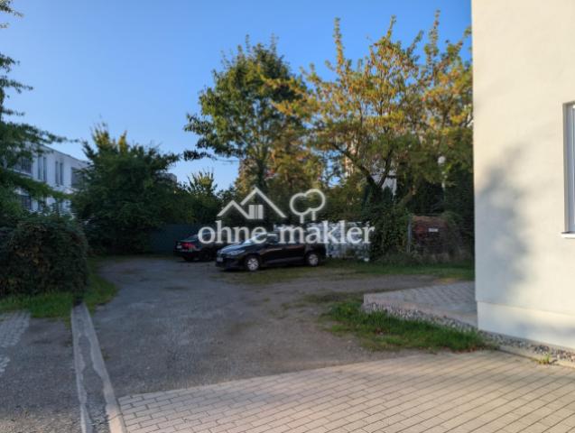 Pkw-Stellplatz optional