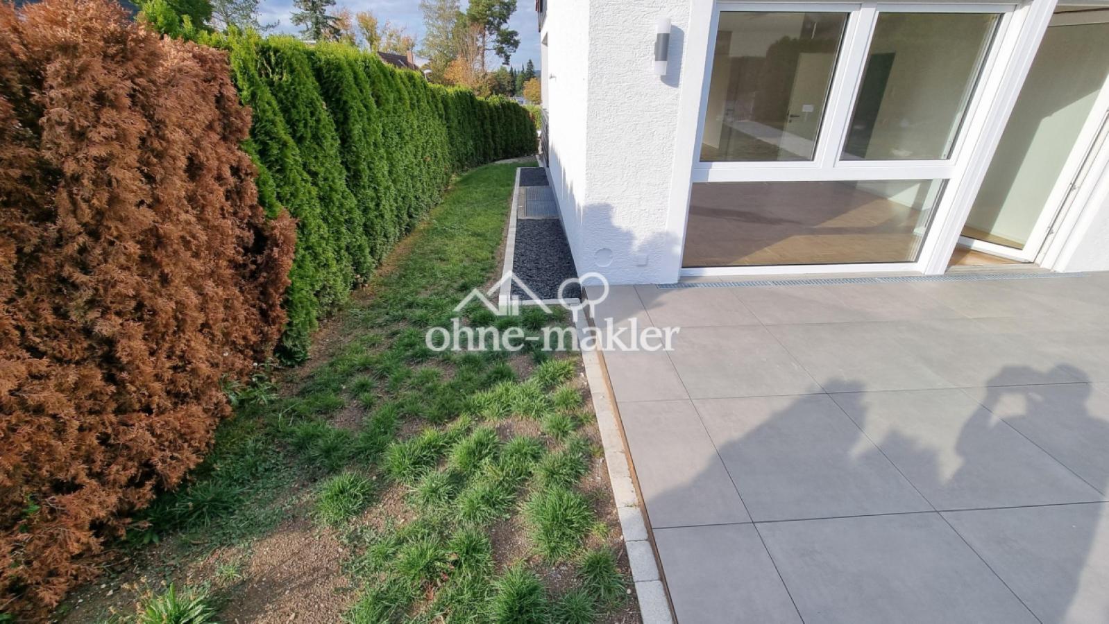 Terrasse mit Garten
