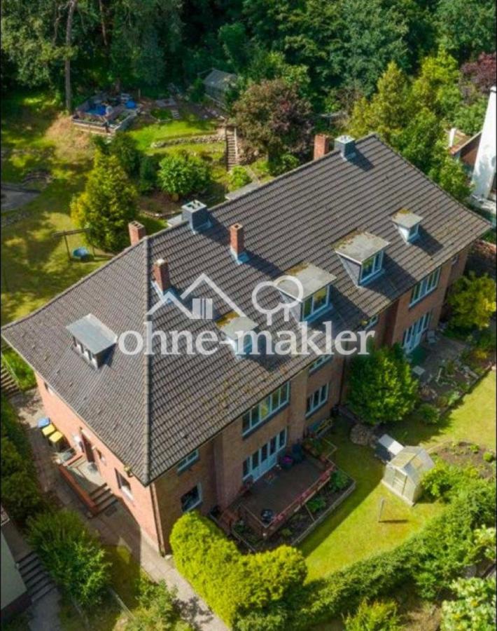 Haus und Grundstück von oben