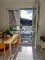 Küche mit Balkon