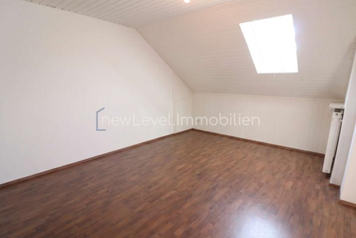Zimmer 2 KI-entmöbliert