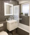 Badezimmer mit Badewanne