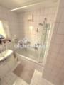 Badezimmer mit Badewanne