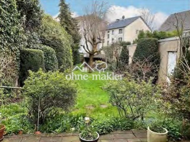 Garten mit Beeten