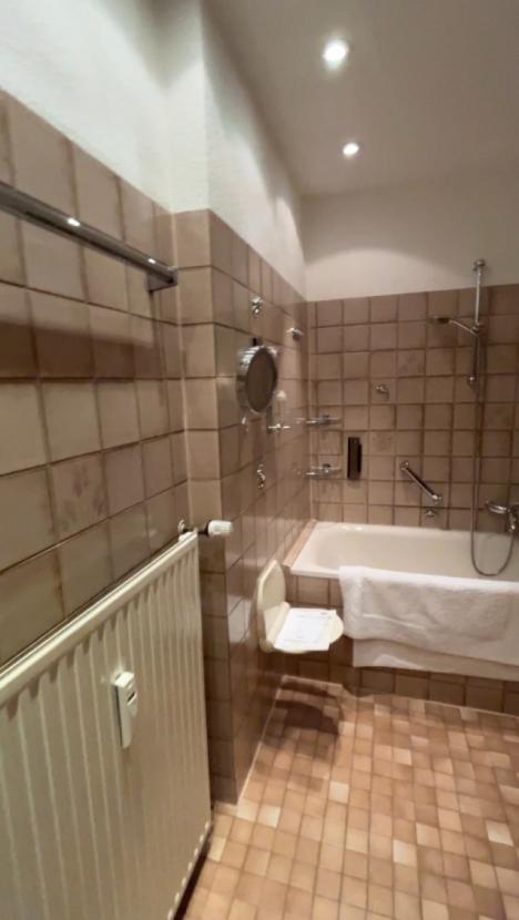 Badezimmer 2