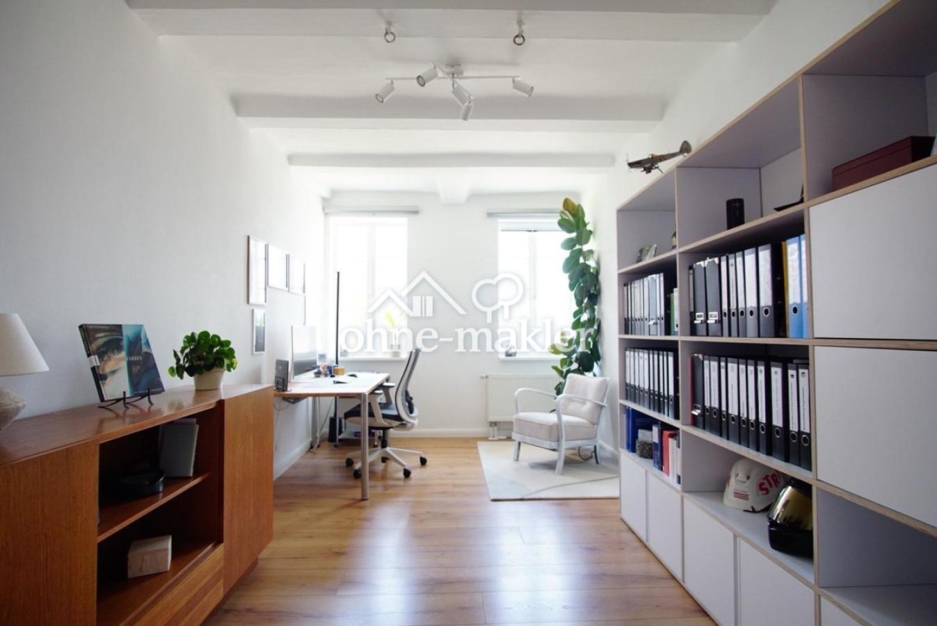 Arbeitszimmer