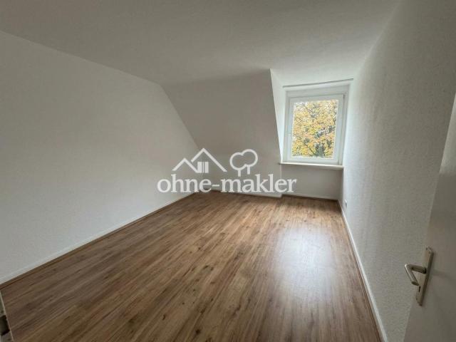 Schlafzimmer 1 leer