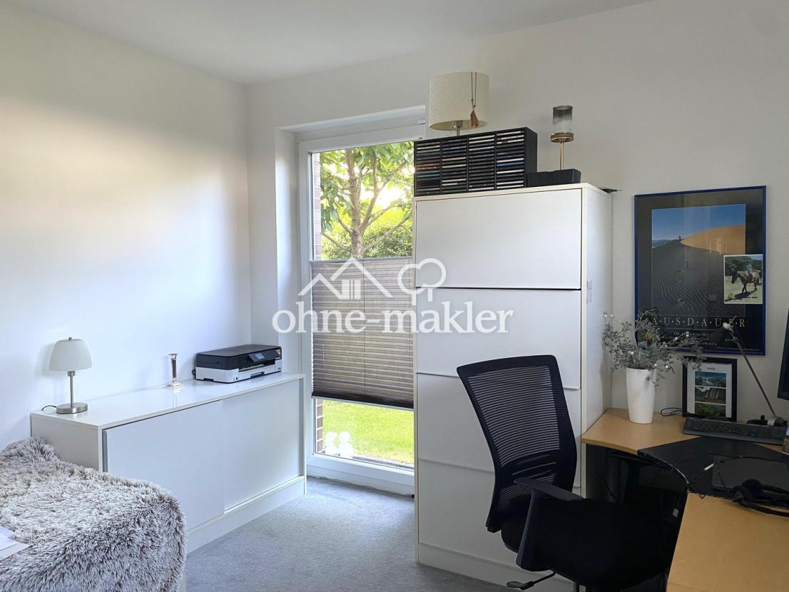 Arbeitszimmer EG