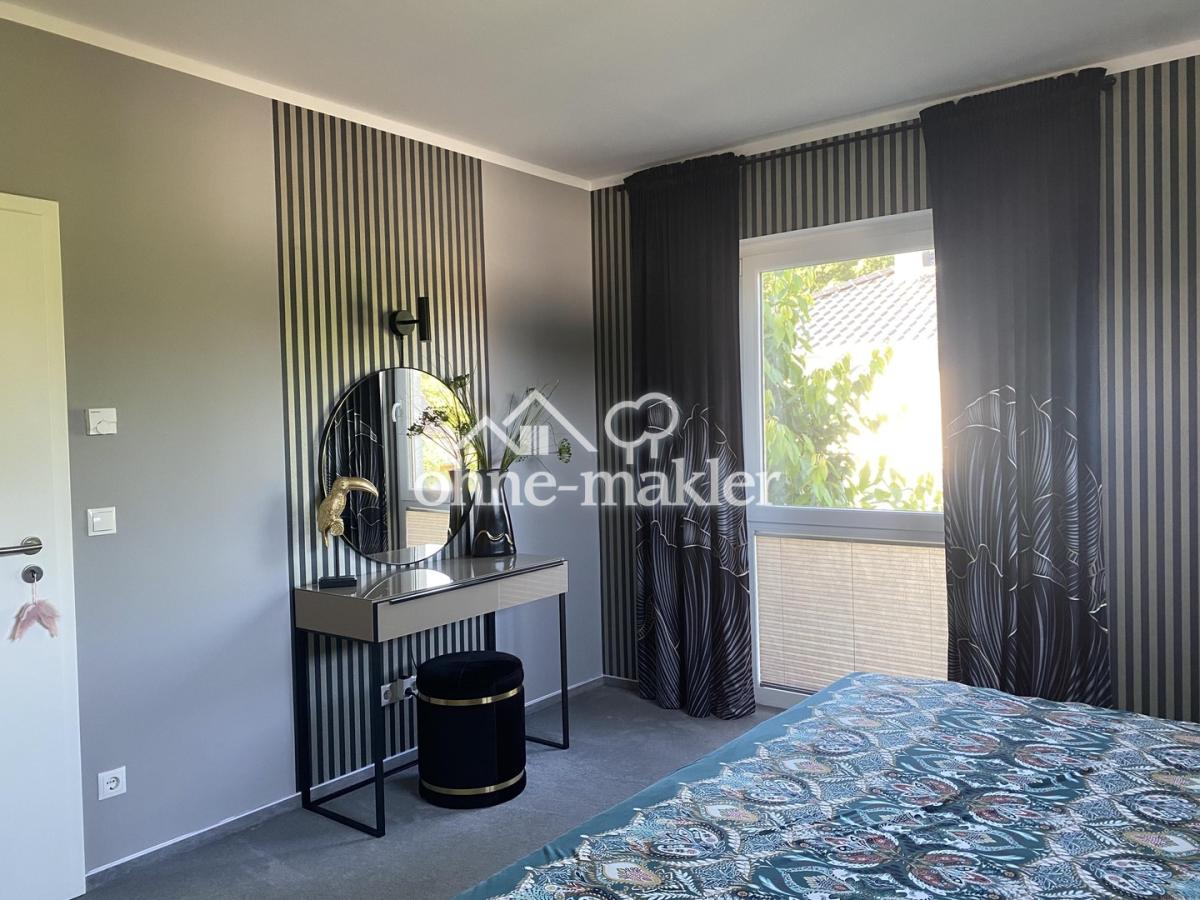 Schlafzimmer OG