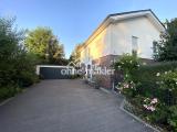 Eingangsbereich mit Garage