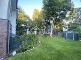 Garten mit Gerätehaus