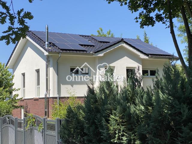 Haus mit PV - Anlage