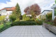 Terrase mit Zugang zum Garten