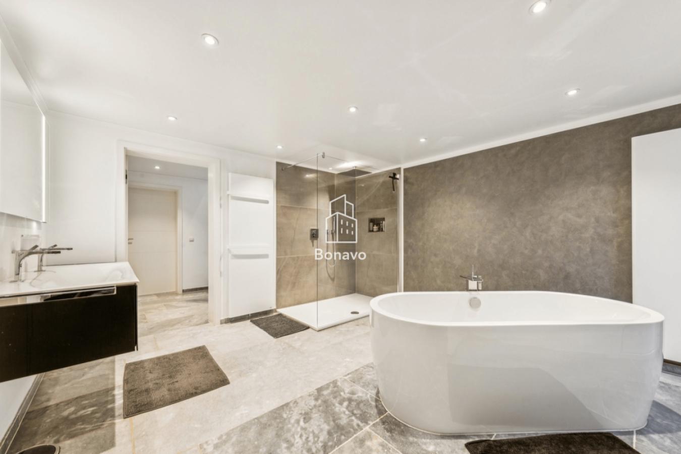 Badezimmer UG