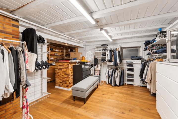 Ankleidezimmer UG