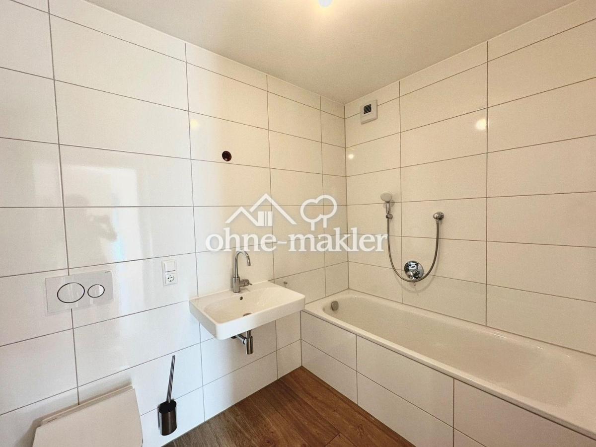 Badezimmer Ansicht 1jpg