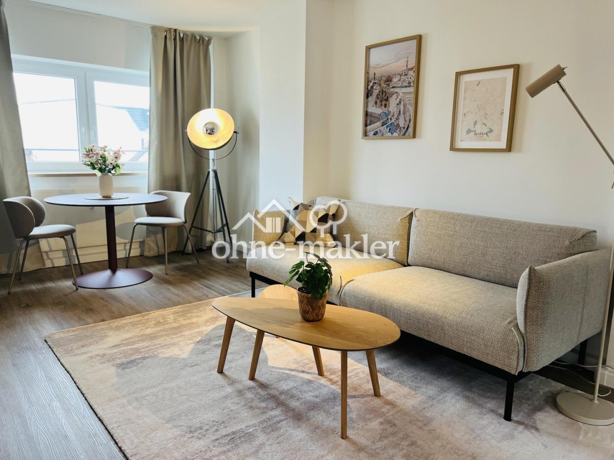 Wohnzimmer mit Essbereich