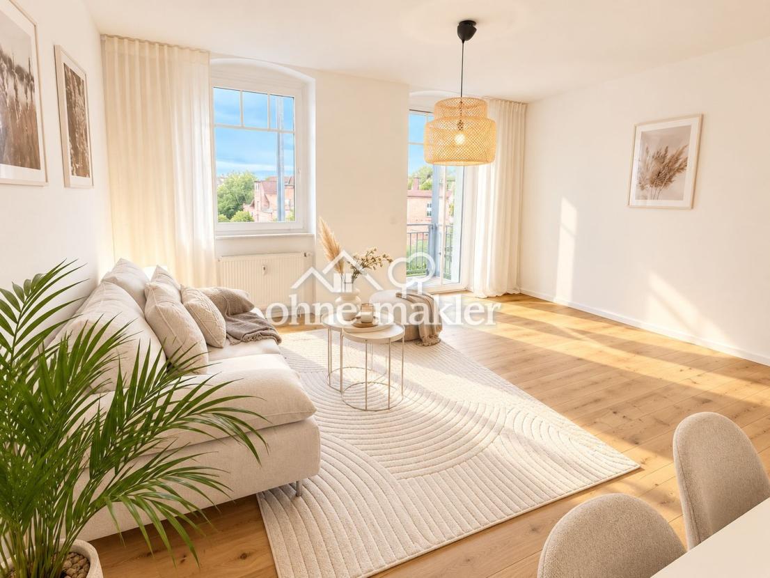 Wohn-/Essbereich mit Balkon