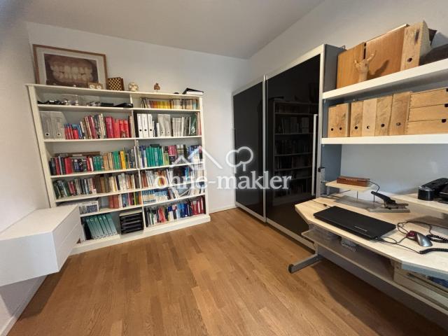 Arbeitszimmer EG