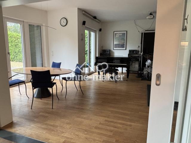 Wohnzimmer EG Blick von Küche