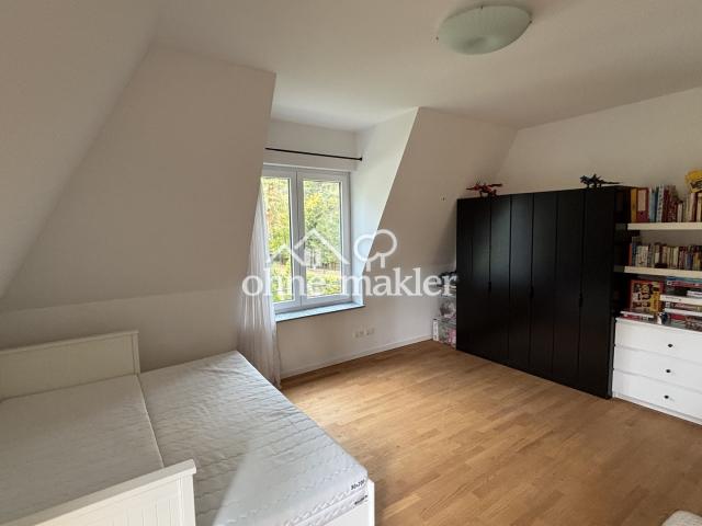 "Kind2"_<blick_von_Balkontür