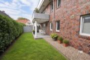 Terrasse mit Gartenblick (2)