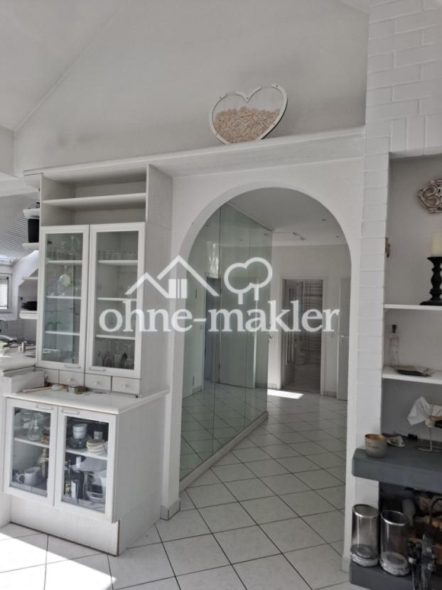 Blick vom Wohnzimmer in den Fl