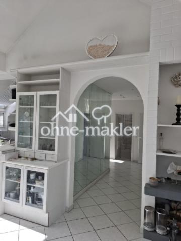 Blick vom Wohnzimmer in den Fl