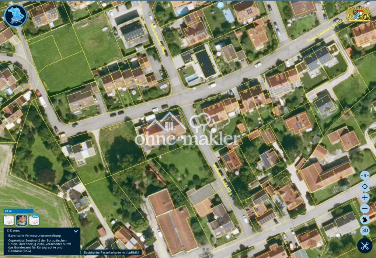 mit Satellitenfoto