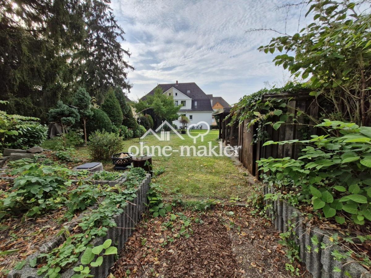 Garten Blick aufs Haus