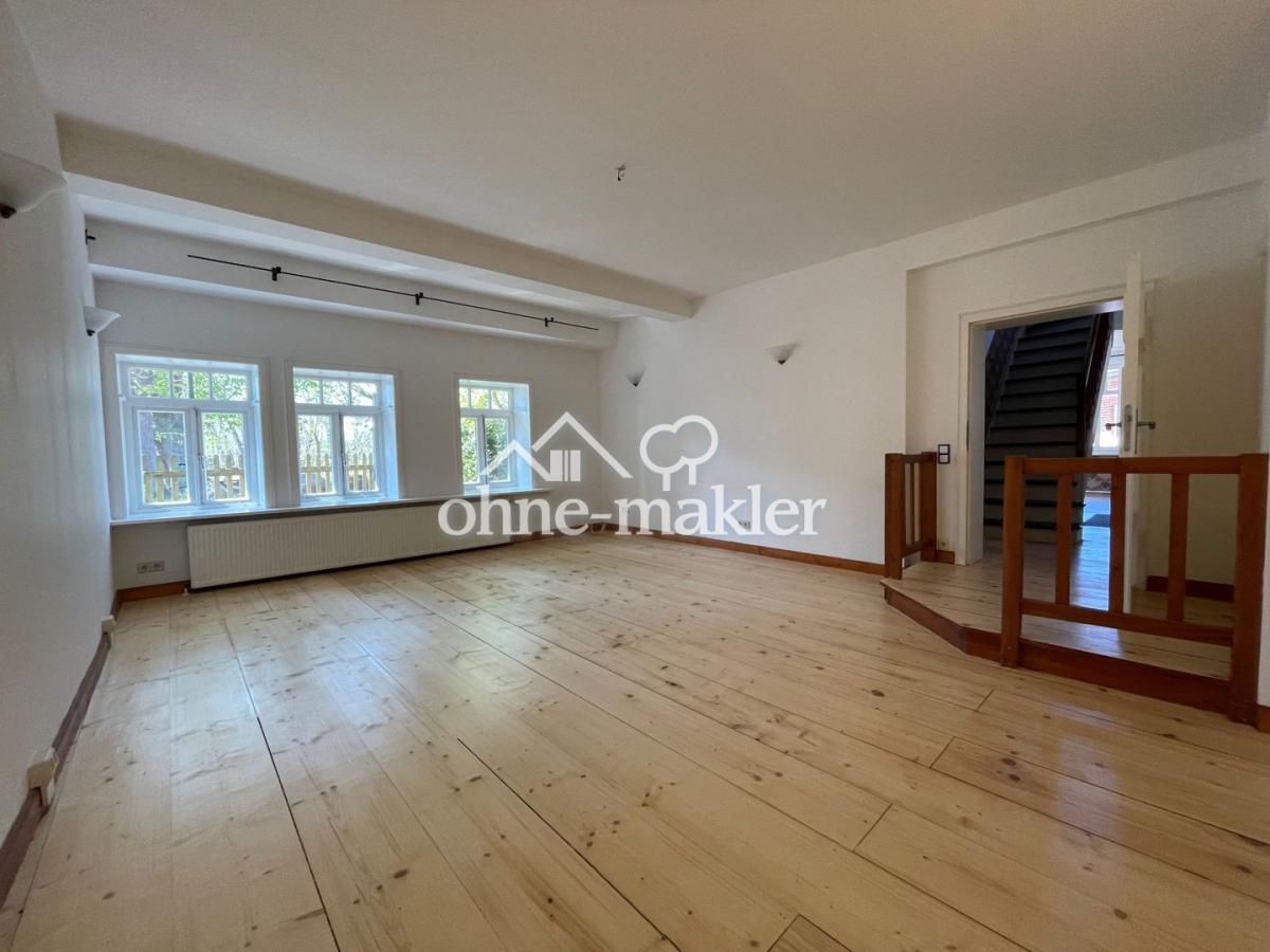 NE 01 Wohnzimmer