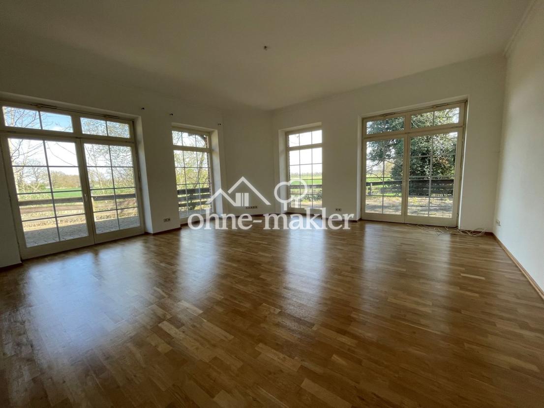 NE 03 Wohnzimmer