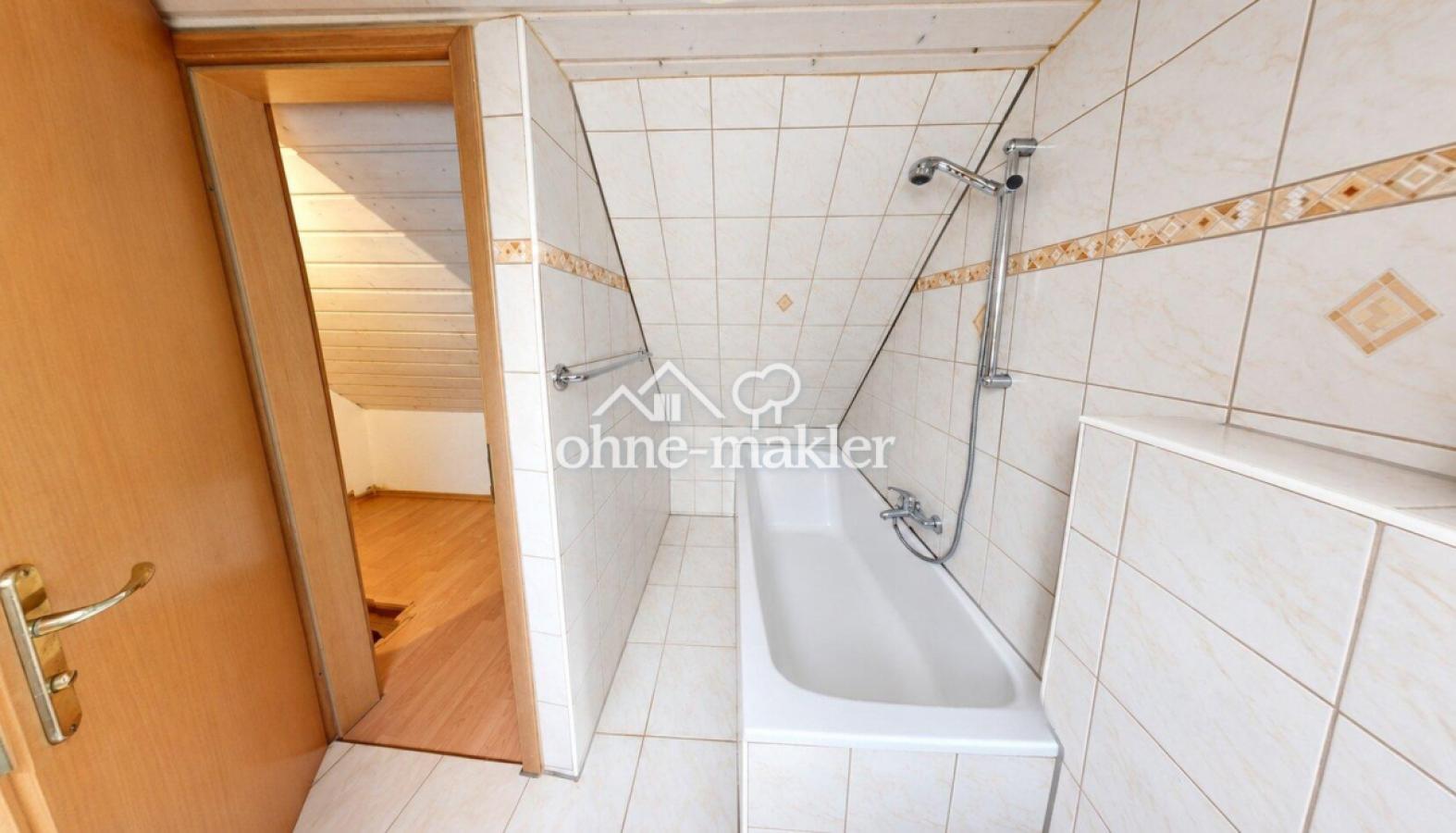 WE 5: Bad mit Wanne