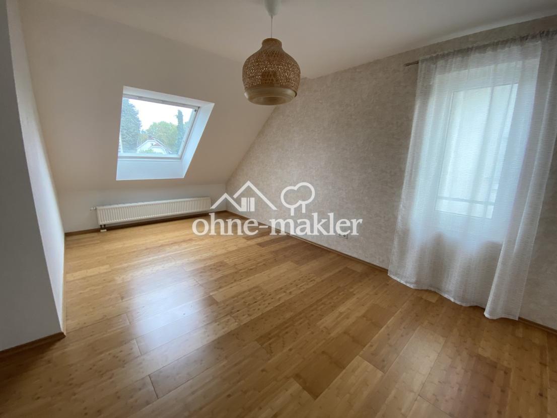 Schlafzimmer leerstehend