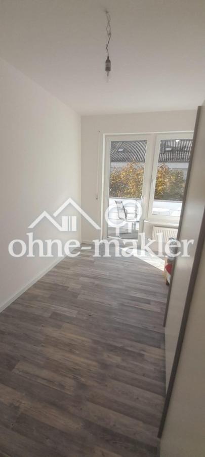 1.Stock Schlafzimmer 1