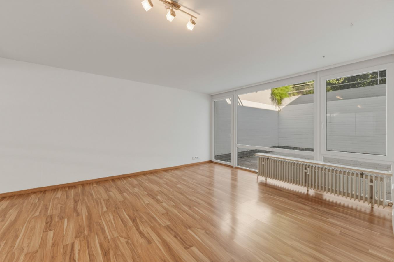 UG - großes Zimmer