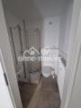 Badezimmer mit Dusche