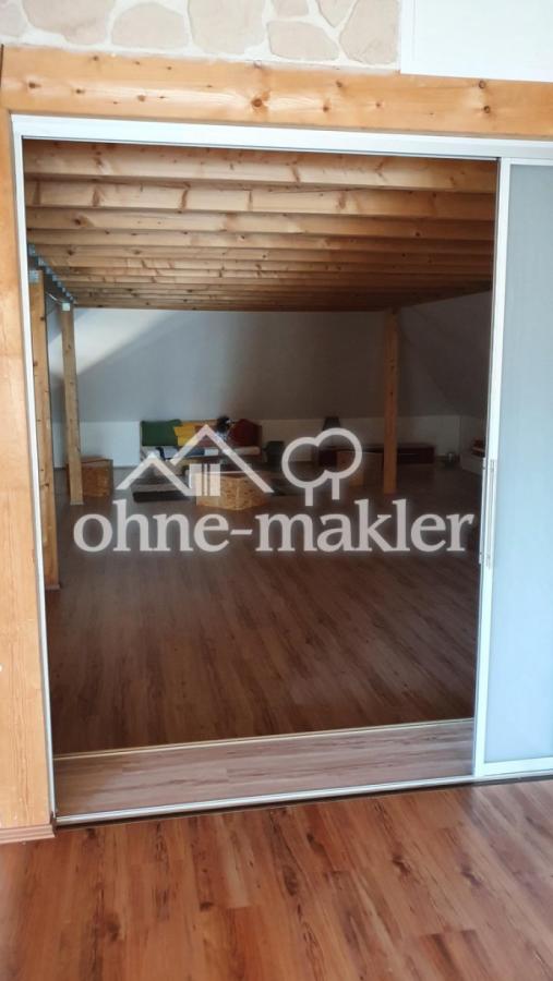 Loft über Bürogebäude