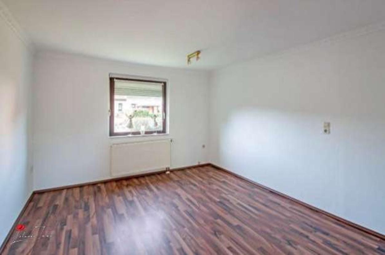 2. Zimmer (EG)