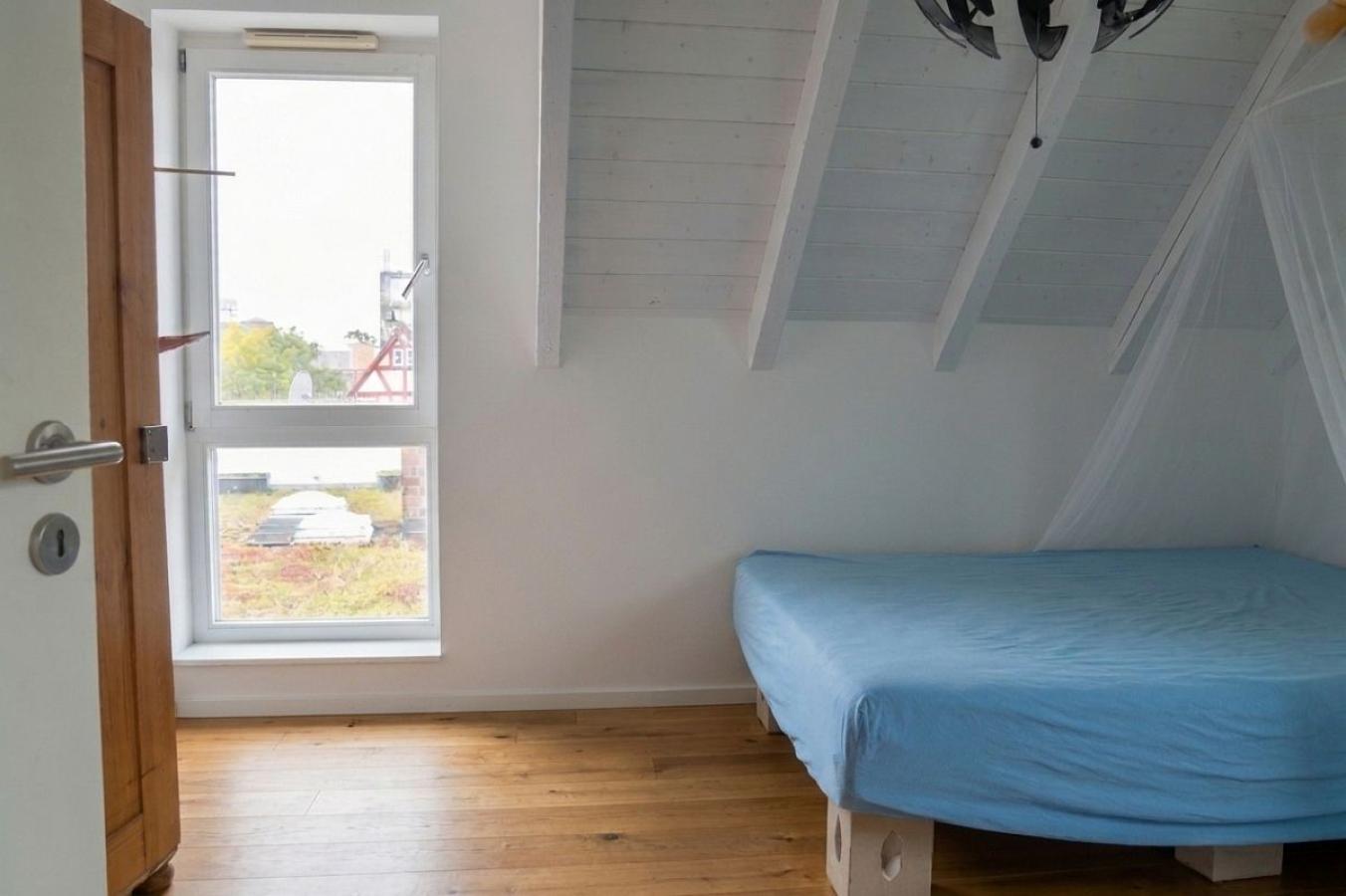 Vorderhaus Maisonette-Wohnung - Kind