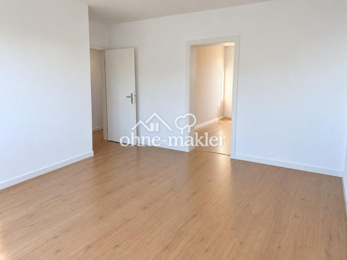 Wohnzimmer Bild 2
